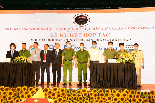 Thành lập Trung tâm nghiên cứu, ứng dụng dữ liệu dân cư, căn cước công dân