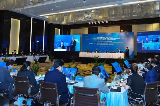 Xây dựng một tầm nhìn mới cho quan hệ đối tác Á - Âu