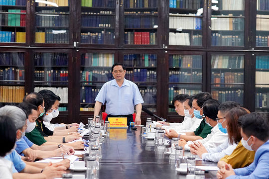 Chậm nhất tháng 6/2022, phải có vaccine COVID-19 sản xuất trong nước Chậm nhất tháng 6/2022, phải có vaccine COVID-19 sản xuất trong nước