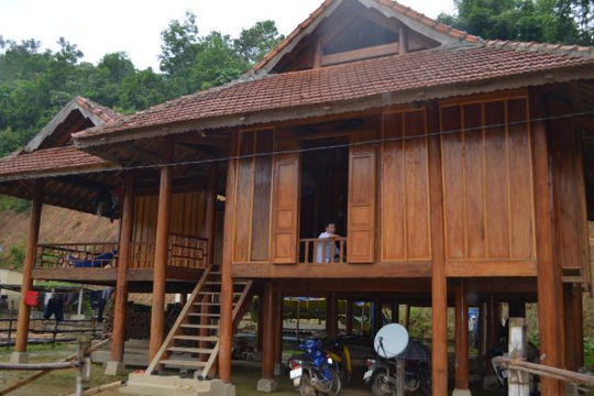 Xây dựng môi trường văn hóa lành mạnh để thúc phát triển kinh tế - xã hội bền vững Xây dựng môi trường văn hóa lành mạnh để thúc phát triển kinh tế - xã hội bền vững