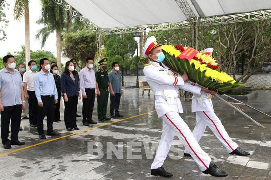 Hà Giang cần phấn đấu vươn lên thành tỉnh khá trong khu vực