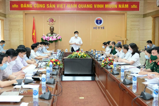 Bộ trưởng Bộ Y tế: Không được phép lãng phí một liều vắc xin nào! Bộ trưởng Bộ Y tế: Không được phép lãng phí một liều vắc xin nào!