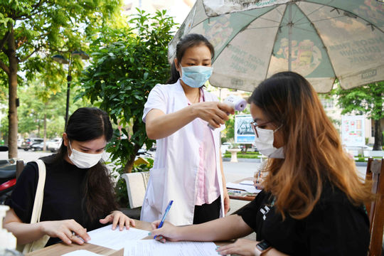 Gần 1 triệu thí sinh tham dự đợt thi đầu tiên, Kỳ thi tốt nghiệp Trung học phổ thông quốc gia năm 2021