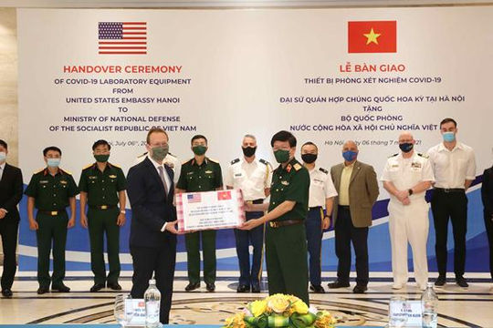 Quân đội Mỹ hỗ trợ thiết bị xét nghiệm Covid-19 cho Việt Nam Quân đội Mỹ hỗ trợ thiết bị xét nghiệm Covid-19 cho Việt Nam