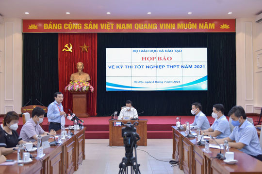 Thí sinh F0 đang thi phải bỏ dở sẽ được đặc cách tốt nghiệp Thí sinh F0 đang thi phải bỏ dở sẽ được đặc cách tốt nghiệp