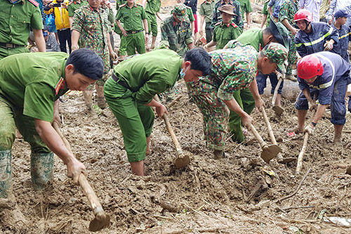 Xây dựng mô hình điểm Đội xung kích phòng chống thiên tai cấp xã