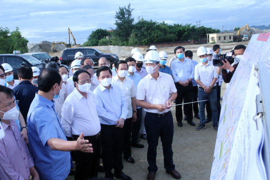 Bảo đảm đủ vật liệu thi công cao tốc Bắc - Nam phía Đông