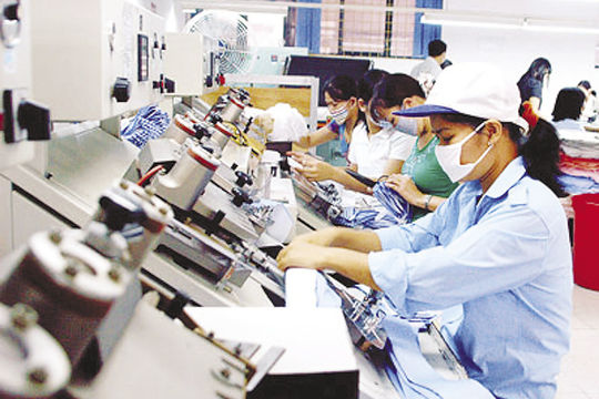 Rà soát, kiến nghị sửa đổi các quy định gây vướng mắc trong đầu tư, kinh doanh Rà soát, kiến nghị sửa đổi các quy định gây vướng mắc trong đầu tư, kinh doanh