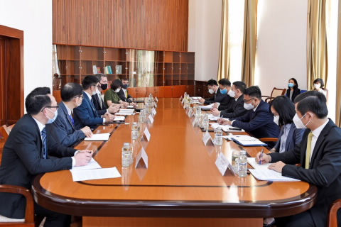 Bộ Tài chính và ADB tăng cường hợp tác