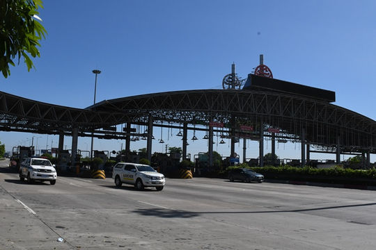 Các trạm BOT giao thông thuộc địa bàn Hà Nội đã tạm dừng thu phí