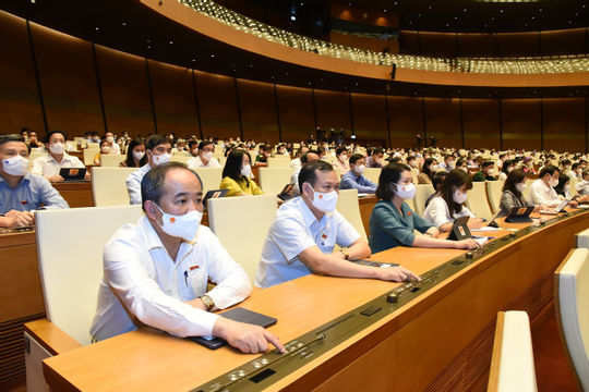 Quốc hội quyết nghị chỉ tiêu tăng trưởng giai đoạn 2021 - 2025 khoảng 6,5 - 7%