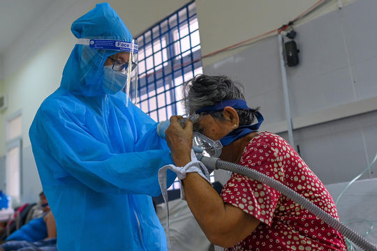 Thiết lập khẩn cấp ba Trung tâm hồi sức tích cực tại TP. Hồ Chí Minh