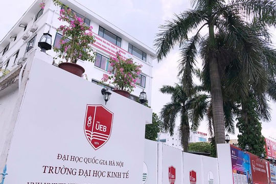 Nhiều trường kinh tế công bố điểm đầu vào