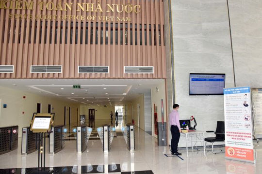 Quản lý chặt chẽ hoạt động ra vào đơn vị, thực hiện nghiêm quy định phòng, chống dịch