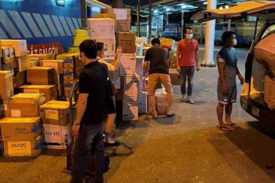 Hơn 300 y, bác sỹ Bệnh viện Việt Đức đến TP. Hồ Chí Minh, sẵn sàng chạy đua để cứu người bệnh