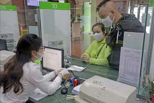 Vietcombank giảm hàng loạt các loại phí dịch vụ