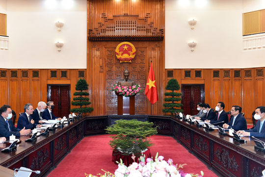 Thúc đẩy hợp tác chuyển giao công nghệ sản xuất vaccine và thuốc điều trị COVID-19