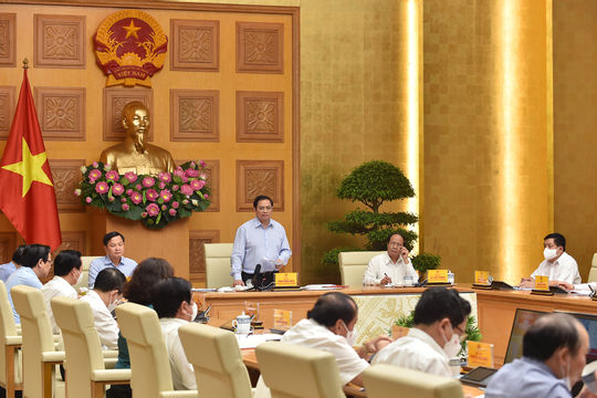 Tiếp tục kiên trì các giải pháp tháo gỡ khó khăn cho doanh nghiệp trong sản xuất, kinh doanh