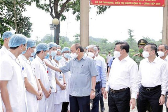 Chủ tịch nước động viên lực lượng tuyến đầu và nhân dân Thủ đô phòng, chống dịch Covid-19 Chủ tịch nước động viên lực lượng tuyến đầu và nhân dân Thủ đô phòng, chống dịch Covid-19