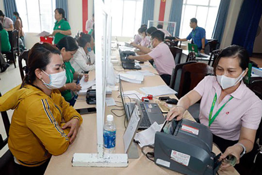 Giải ngân hơn 163 tỉ đồng để trả lương cho người lao động