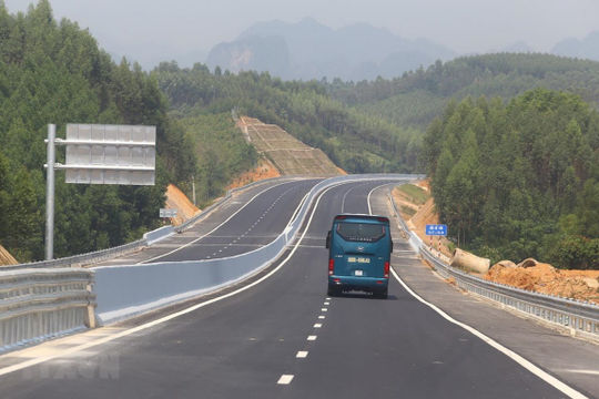 Bộ Giao thông vận tải kiến nghị làm rõ nhiều nội dung tại Dự án cao tốc Hữu Nghị - Chi Lăng