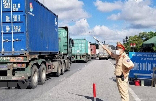 Bộ Giao thông vận tải: Tuyệt đối không để ùn ứ hàng hóa trên các tuyến đường