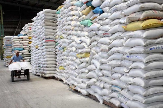 Xuất hơn 130.000 tấn gạo cho 24 tỉnh, thành phố hỗ trợ người dân gặp khó khăn do COVID-19