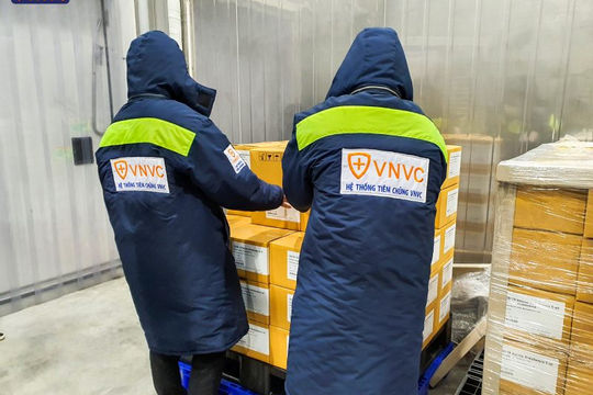 VNVC bàn giao hơn 1,2 triệu liều vắc xin AstraZeneca cho Bộ Y tế