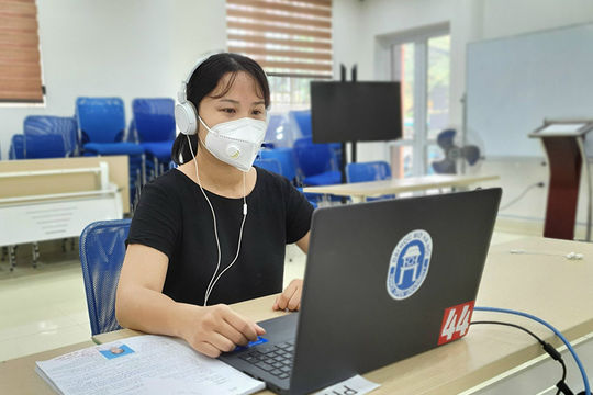 Chuyển đổi để thích ứng, giáo dục đại học kiên trì mục tiêu đào tạo nguồn nhân lực chất lượng cao