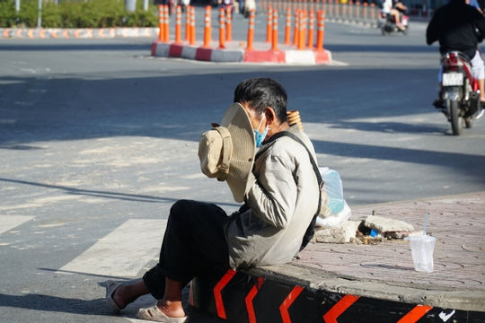 Thiết lập đường dây nóng hỗ trợ người lang thang, cơ nhỡ