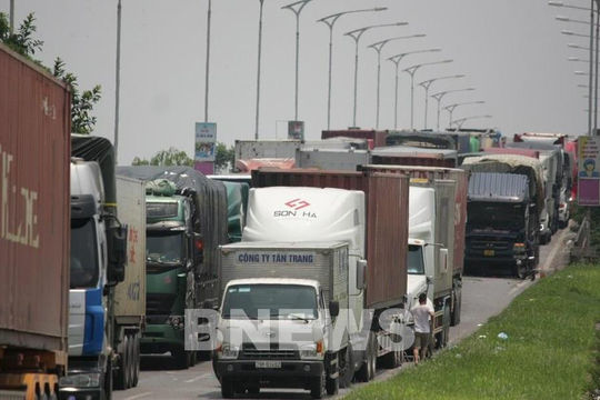 Bộ Giao thông vận tải yêu cầu bỏ ngay những quy định gây cản trở lưu thông hàng hóa