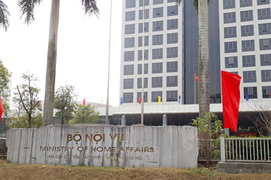 Tặng Kỷ niệm chương cho 1.599 cá nhân có nhiều đóng góp cho Bộ, ngành Nội vụ