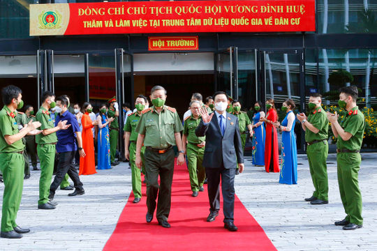 Chủ tịch Quốc hội: Khai thác, phát huy tối đa giá trị của cơ sở dữ liệu quốc gia về dân cư, phục vụ phát triển kinh tế - xã hội