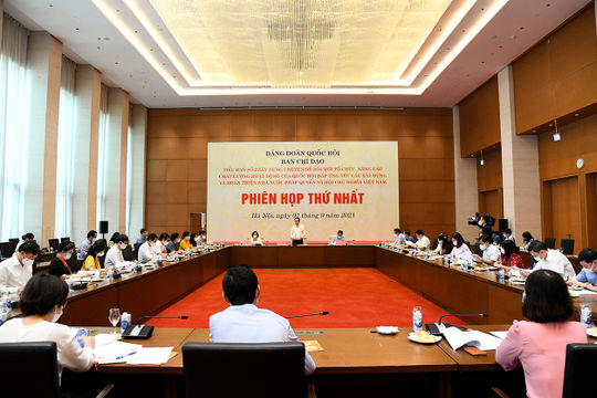 Triển khai xây dựng chuyên đề về đổi mới tổ chức, nâng cao chất lượng hoạt động của Quốc hội