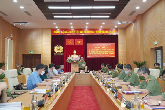 Lực lượng Công an phải gương mẫu, nói đi đôi với làm, kiên quyết bảo vệ cái đúng, phê phán cái sai