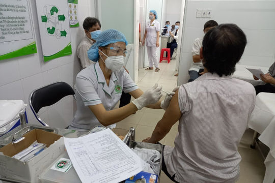 Bộ Y tế: Có thể sử dụng kết hợp 02 loại vắc xin phòng Covid-19 khác nhau