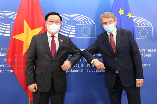 Chủ tịch Quốc hội Vương Đình Huệ: Làm sâu sắc hơn quan hệ giữa hai nghị viện, góp phần thúc đẩy quan hệ Việt Nam - EU