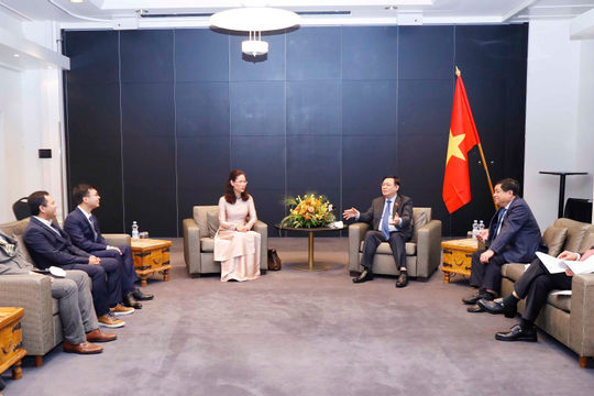 Chủ tịch Quốc hội Vương Đình Huệ: Việt Nam luôn chào đón, tạo mọi điều kiện thuận lợi nhất cho các DN trẻ khởi nghiệp