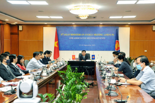 Đoàn Việt Nam tham dự Hội nghị Bộ trưởng Năng lượng ASEAN lần thứ 39