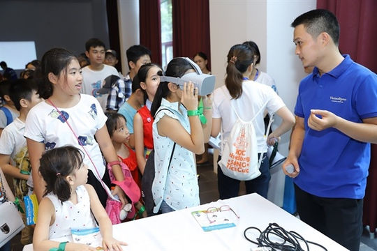 Số hóa và giáo dục bảo tàng - hướng đi mới đưa bảo tàng đến gần hơn với công chúng Số hóa và giáo dục bảo tàng - hướng đi mới đưa bảo tàng đến gần hơn với công chúng