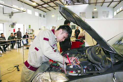 Xét chọn học sinh, sinh viên các cơ sở giáo dục nghề nghiệp xuất sắc, tiêu biểu năm 2021 Xét chọn học sinh, sinh viên các cơ sở giáo dục nghề nghiệp xuất sắc, tiêu biểu năm 2021