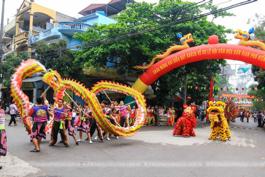 Quảng bá văn hóa, du lịch Hưng Yên tại phố đi bộ Hồ Gươm