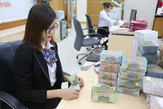 Ưu đãi tín dụng, giảm lãi suất để tháo gỡ khó khăn cho sản xuất kinh doanh