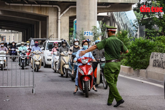 Tăng cường kiểm soát trật tự an toàn giao thông gắn với phòng, chống dịch Covid-19