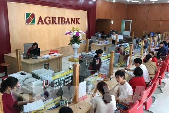 16 ngân hàng giảm 8.865 tỷ đồng lãi vay cho khách hàng