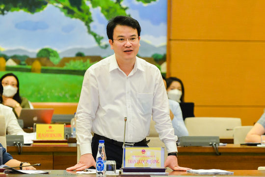 Cơ cấu lại nền kinh tế cần có trọng tâm, trọng điểm, đổi mới đột phá