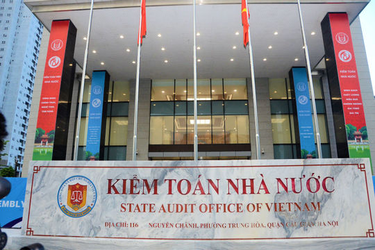 Đẩy mạnh cải cách hành chính, chú trọng ứng dụng công nghệ thông tin vào mọi hoạt động của Ngành