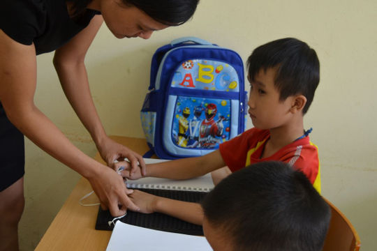 Xây dựng trường học an toàn, thân thiện, hòa nhập cho học sinh yếu thế Xây dựng trường học an toàn, thân thiện, hòa nhập cho học sinh yếu thế