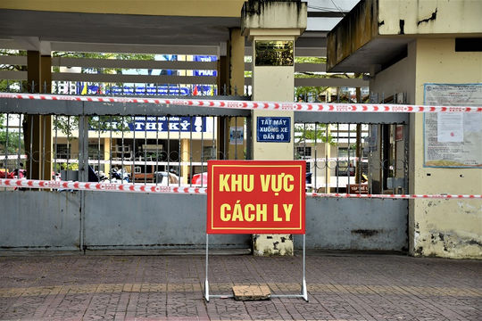 Hỗ trợ tiền ăn cho người dân tự phát trở về Cà Mau từ các tỉnh, thành khác