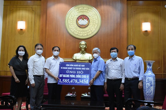 Cộng đồng Việt kiều ủng hộ hơn 3 tỷ đồng cho công tác phòng, chống dịch Covid-19